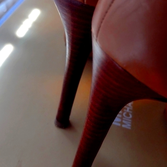 New price drop!!  Michael kors Lawson shoes open toe shooties sz 6. - Picture 6 of 8